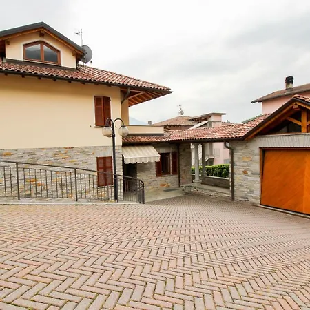 Holiday home Casa Toni Pianello Del Lario