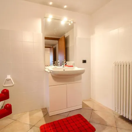 Holiday home Casa Toni Pianello Del Lario