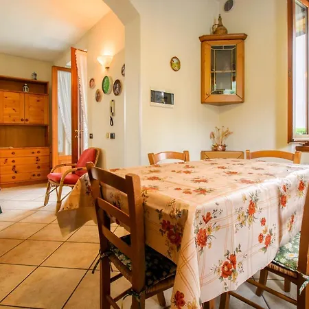 Casa Toni Nyaraló Pianello Del Lario